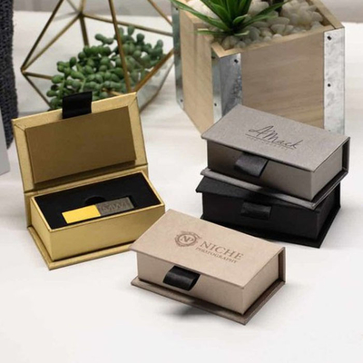 Van de het embleemluxe van de drukdouane recycleerde het roze document vakje van de de gift het verpakkende etherische olie van parfum skincare cosmetischee producten