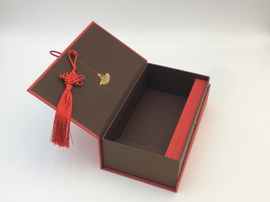Goede prijs Van de de Dagverrassing van draagbaar van de de Chocoladegift van het Ladehandvat de Doosvalentine Aangepaste de Giftdoos online