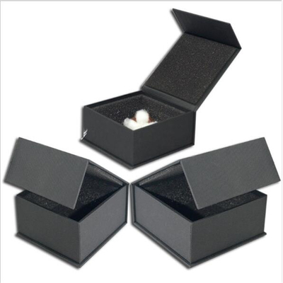 Goede prijs Het Kartondocument 4c van douanelogo magnetic luxury cosmetic box Compensatiedruk online