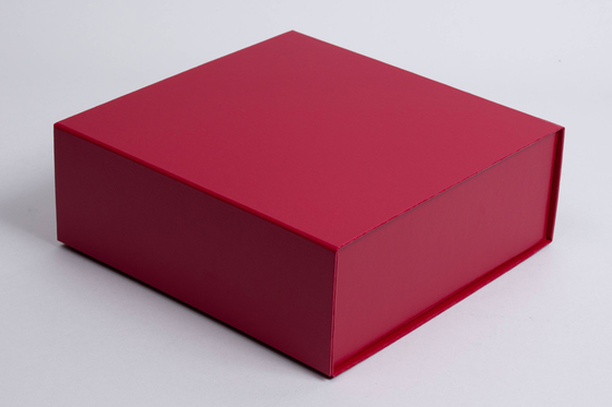 Goede prijs De scharlaken Magnetische Doos die van de het Leergift van de Dekselgift UVdeklaag Gouden Folie stempelen online